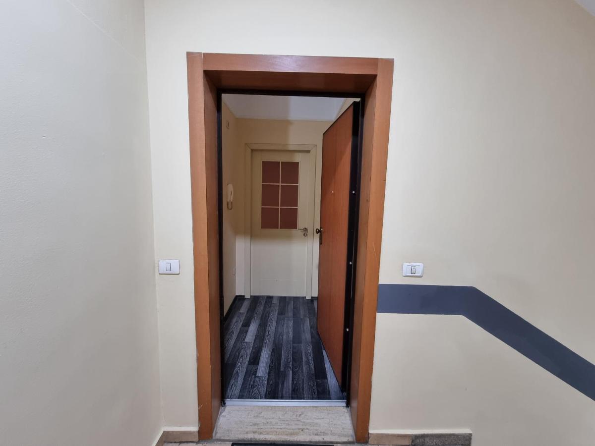 Moonshine Apartament 地拉那 外观 照片