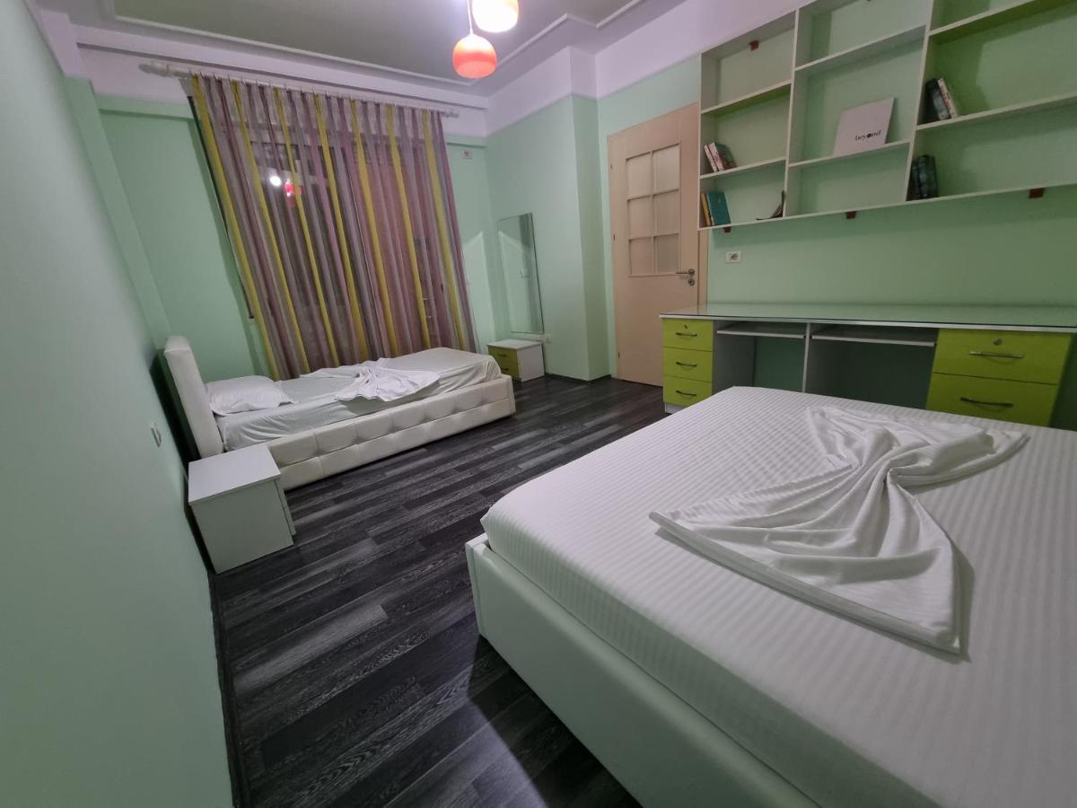 Moonshine Apartament 地拉那 外观 照片